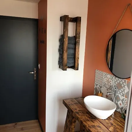 Daire Au Pied De La *